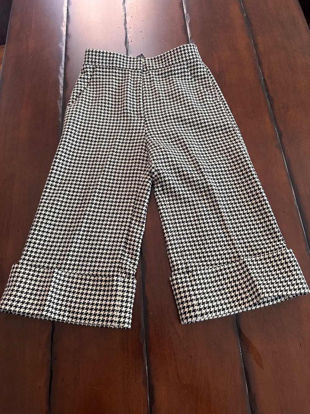 Smythe Houndstooth Wide-Cuff Culottes